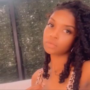 Meet your Posher, Risa